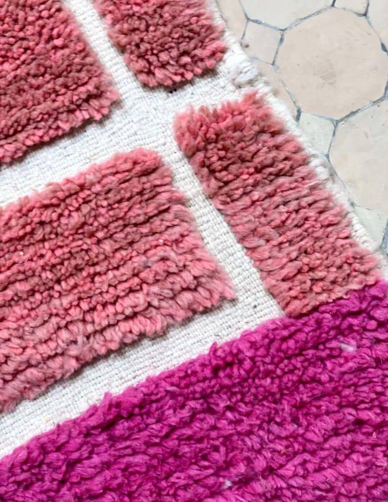 Beautiful handmade pink rug 200cm x 300cm