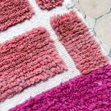 Beautiful handmade pink rug 200cm x 300cm