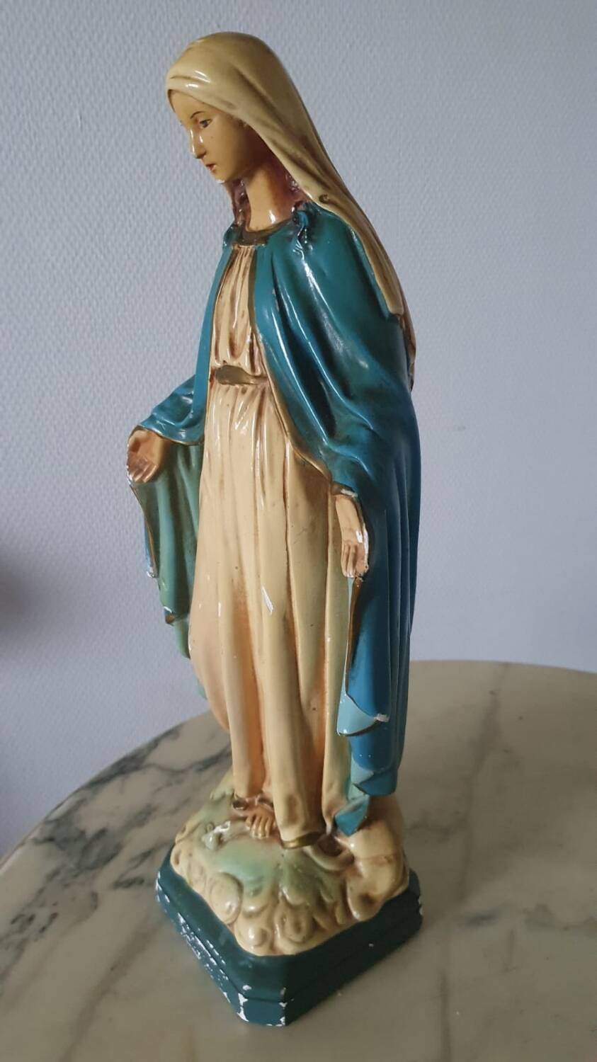 Miraculous Virgin Mary Statue