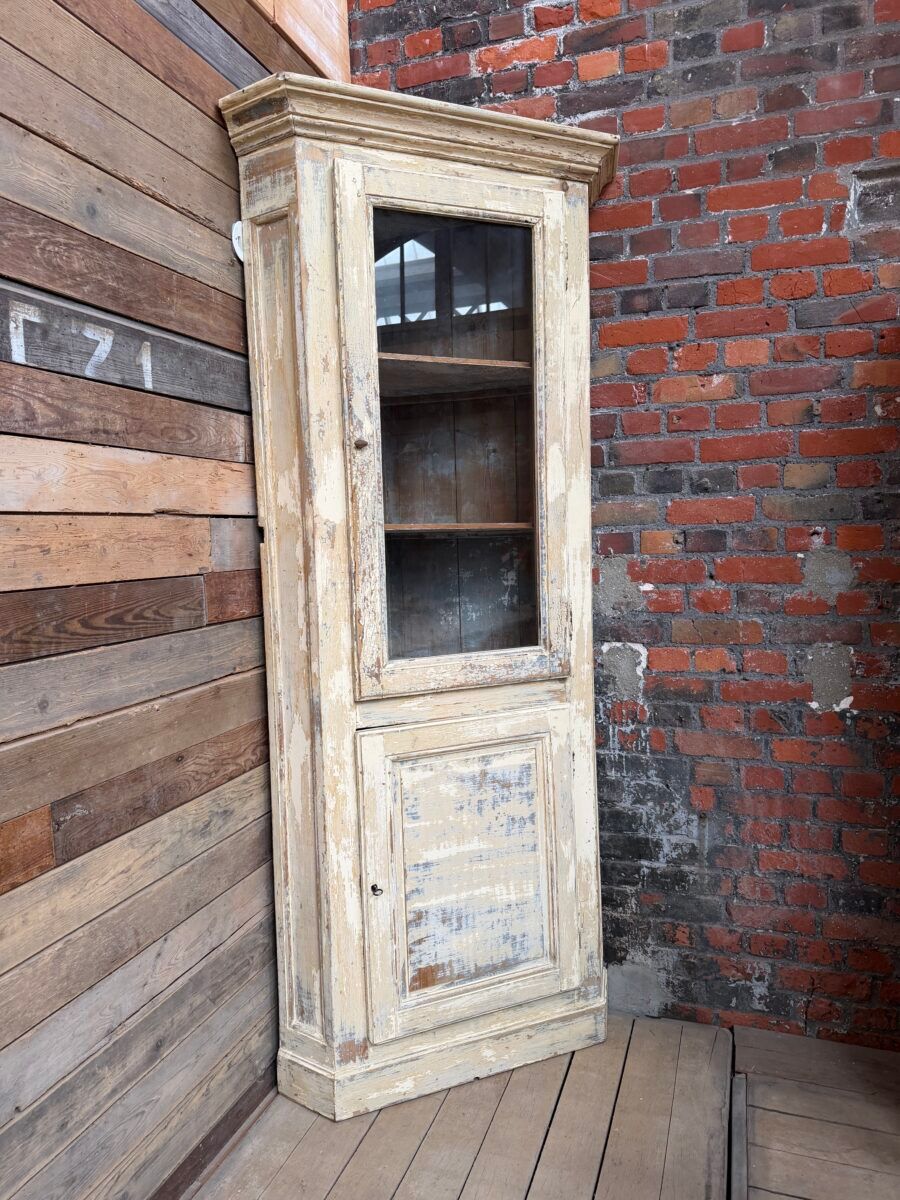 Corner cabinet from the late 19th century.