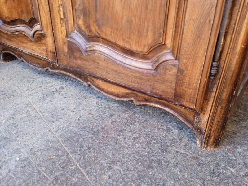 Buffet en noyer Louis XV, XVIIIème siècle