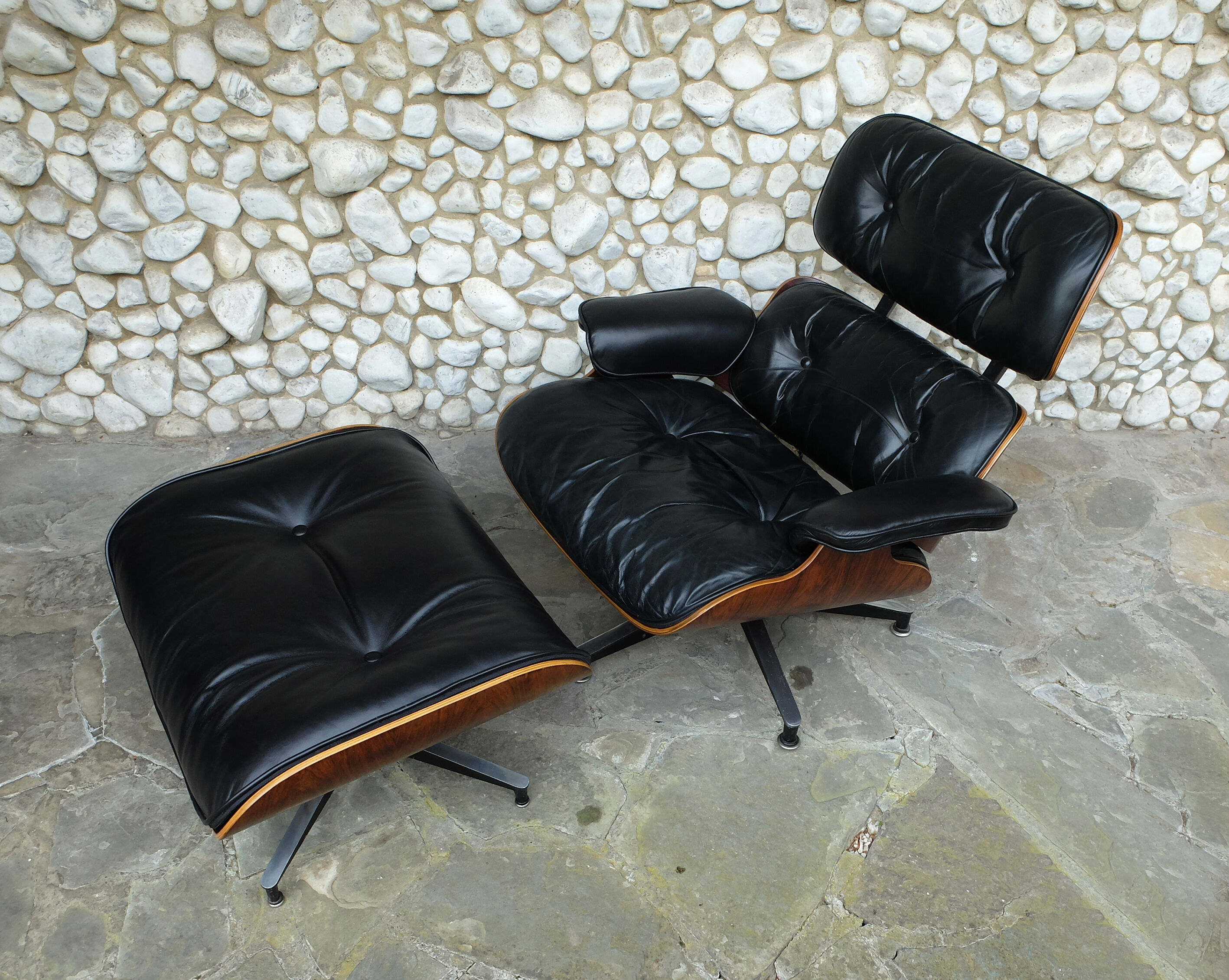 Armchair 670 & ottoman 671 by Charles & Ray Eames for Herman Miller, 1960s