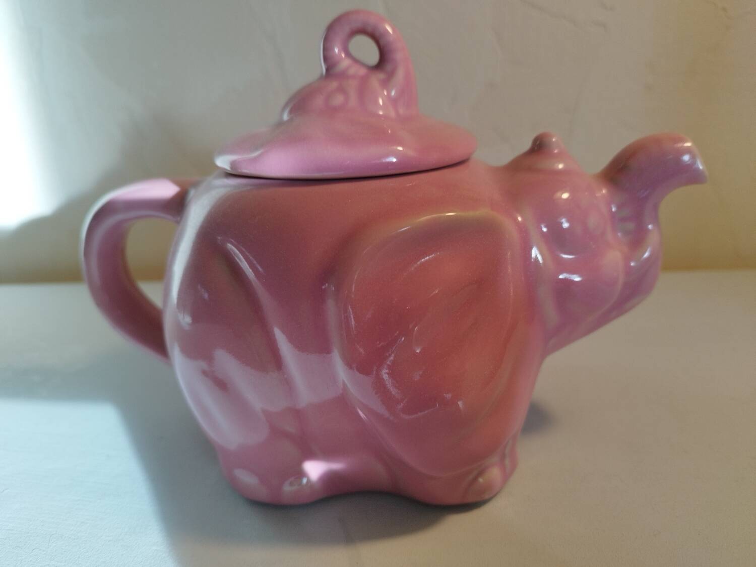 Théière éléphant rose