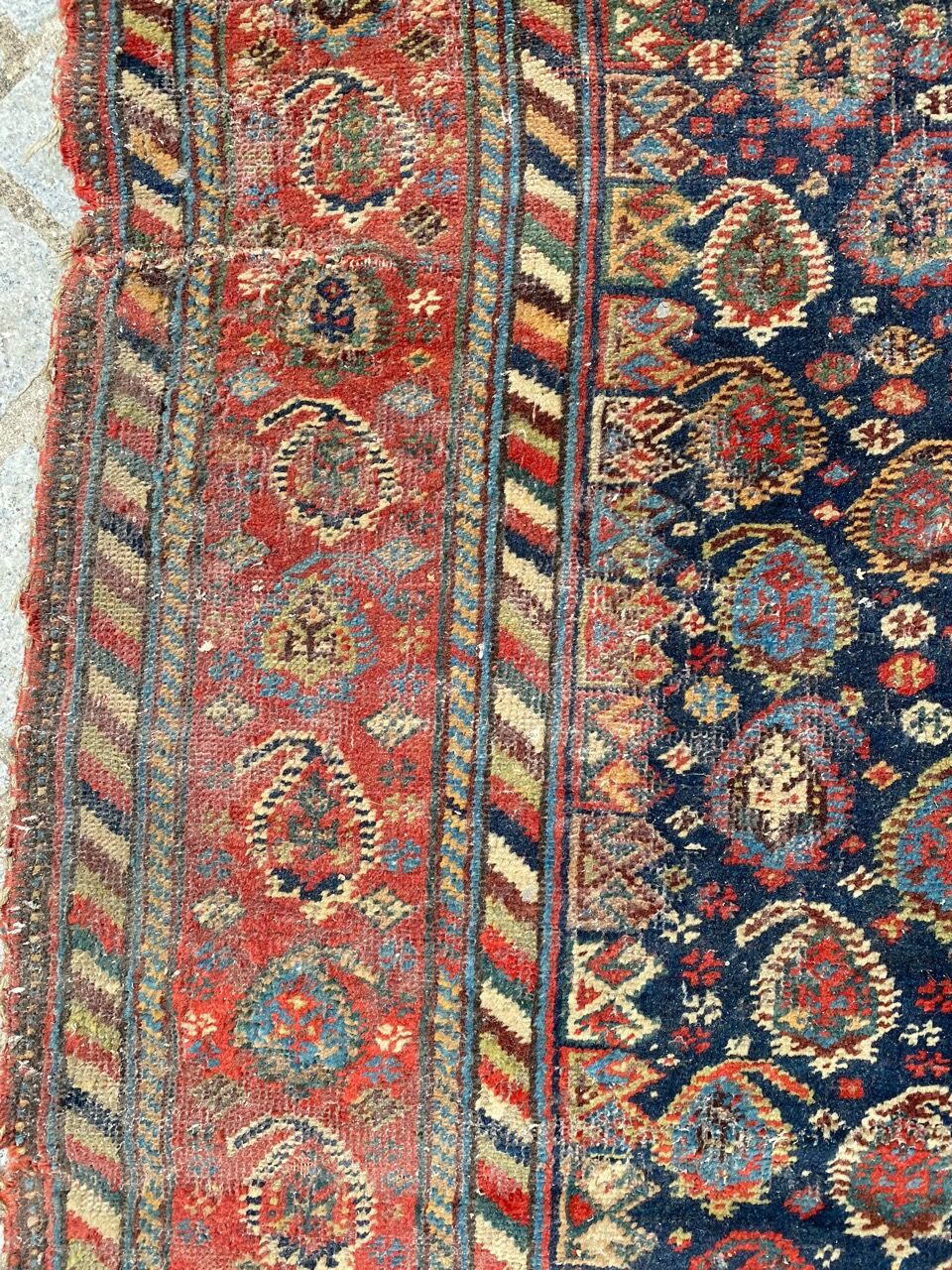 Pretty old Persian carpet of ghashghai handmade 177x328 cm