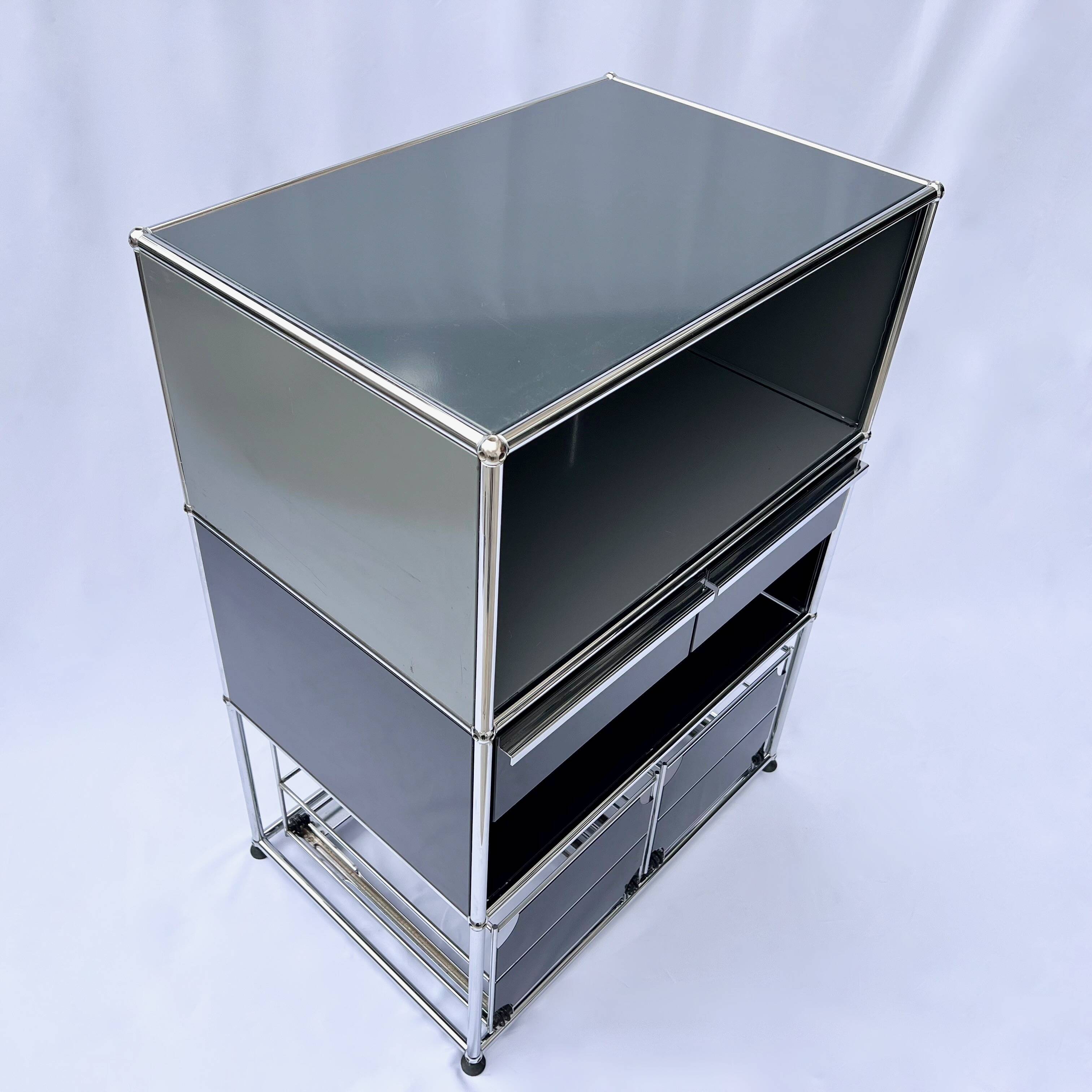 USM HALLER STORAGE UNIT, 1970