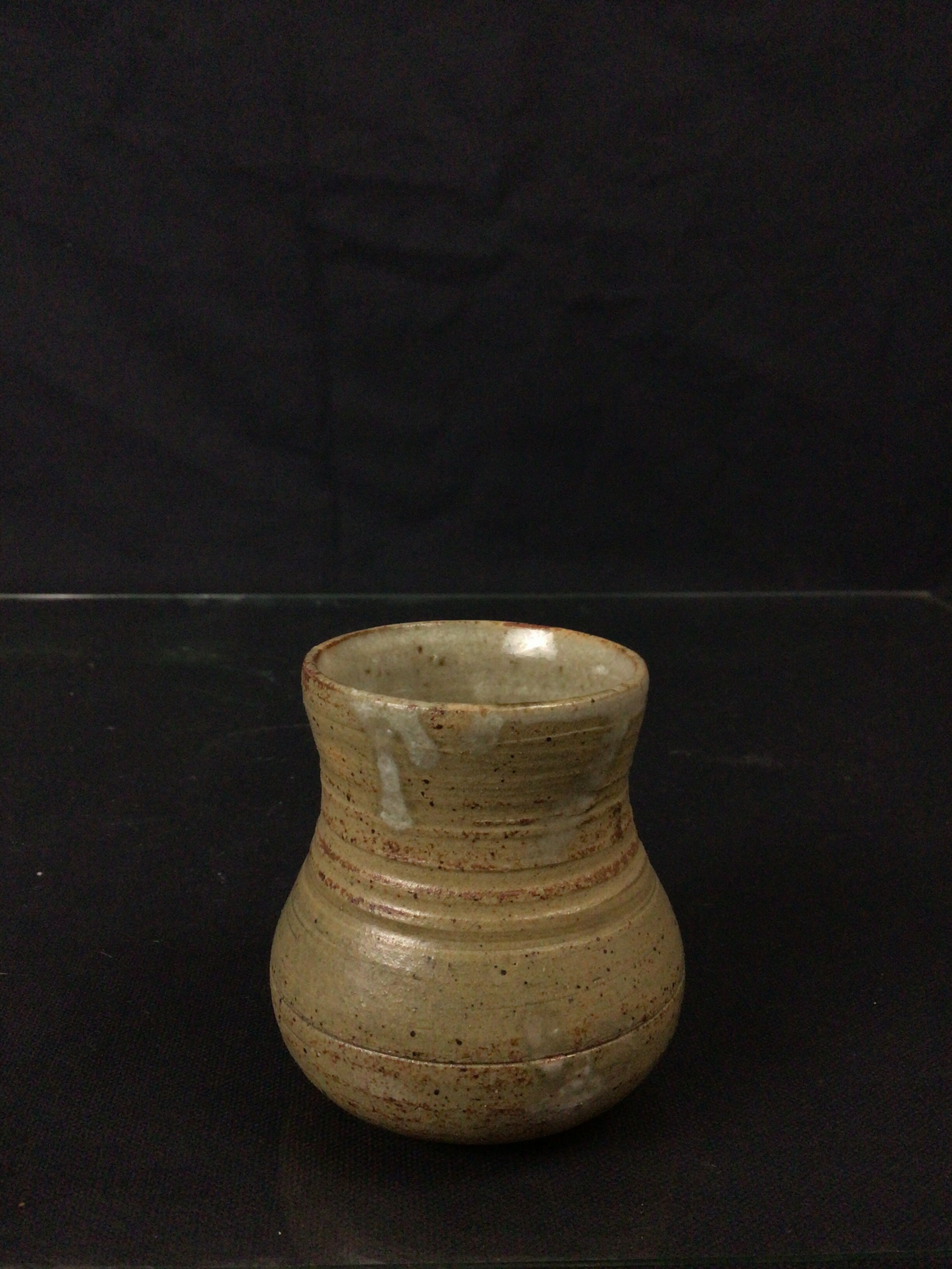 Stone stone vase Lion Puisaye