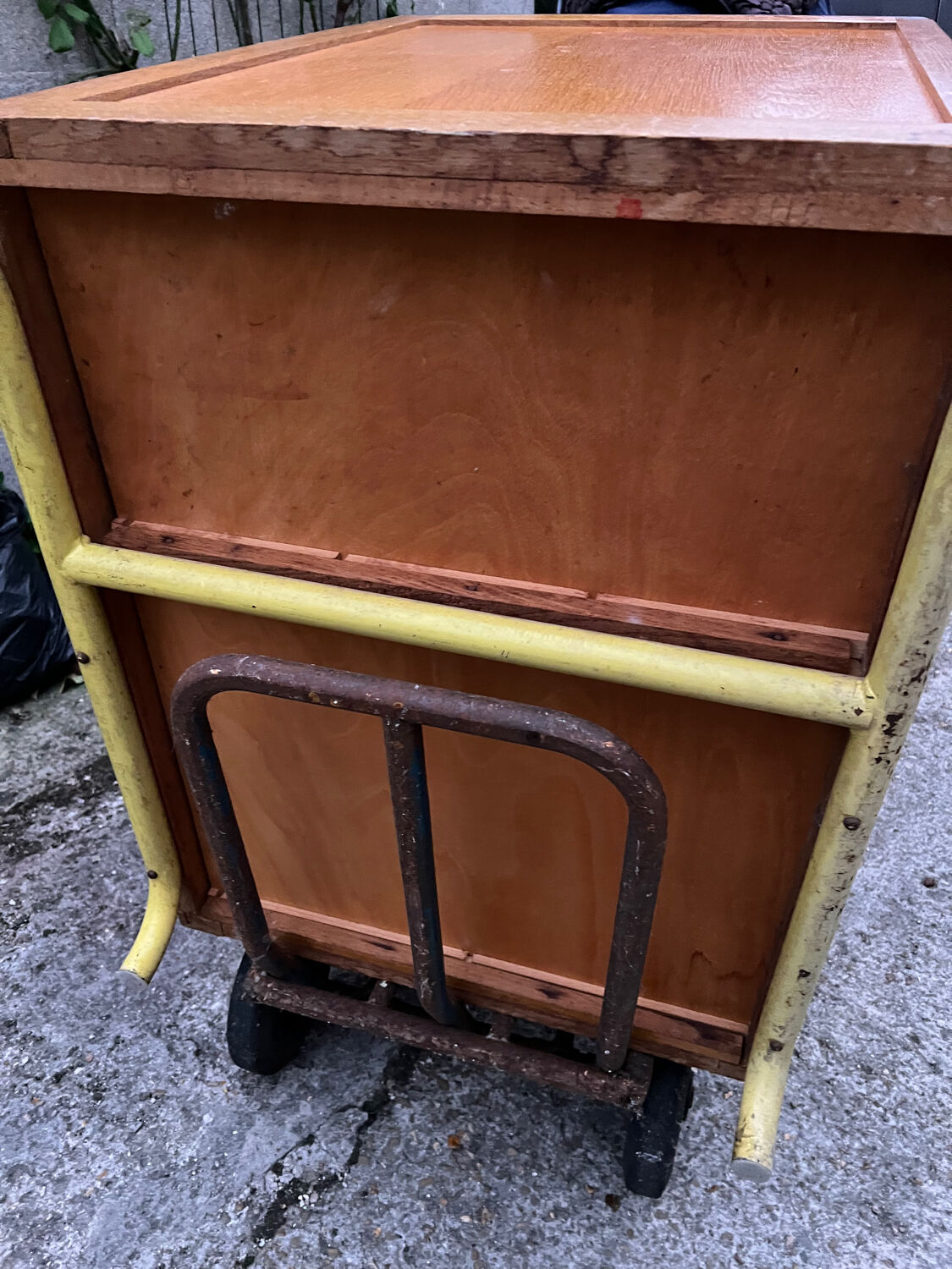 Workshop furniture for plans and drawings