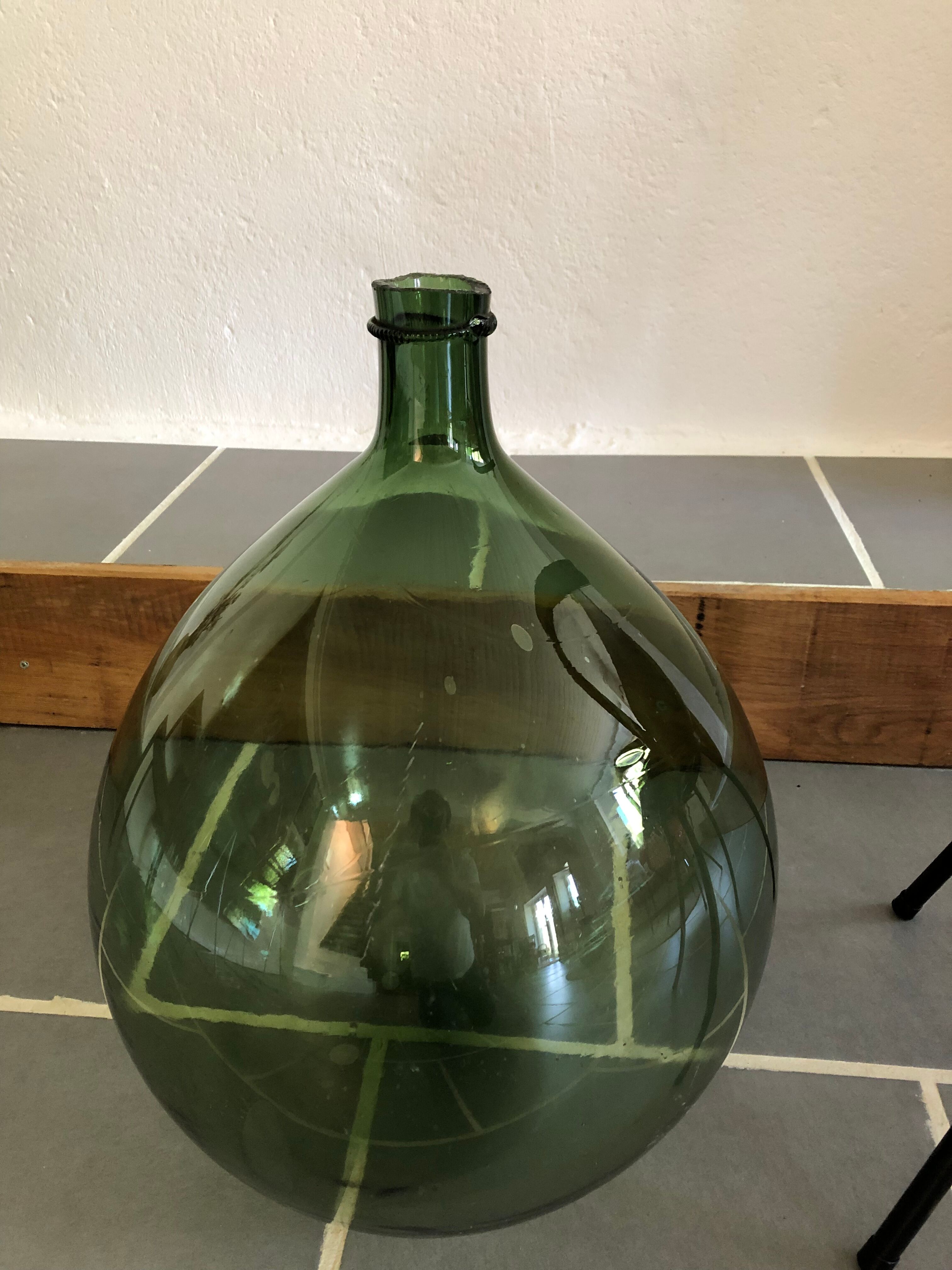 Outstanding demijohn 100L