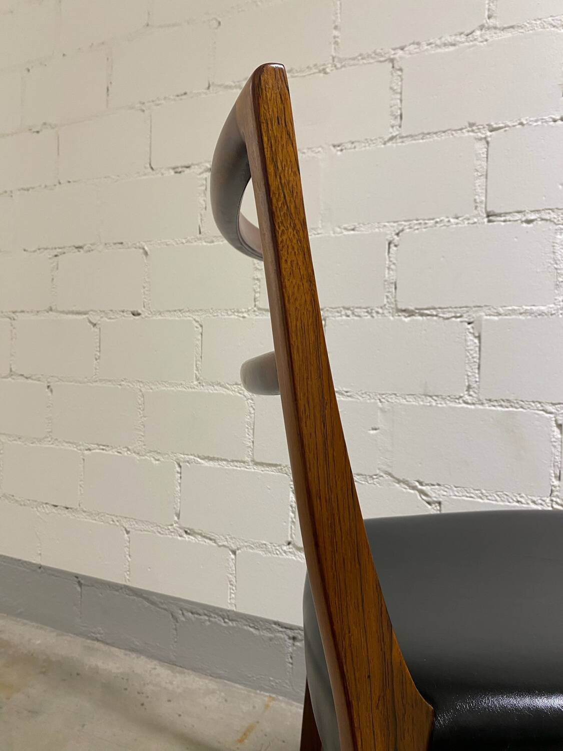 6x Rosewood Chairs by Johannes Andersen