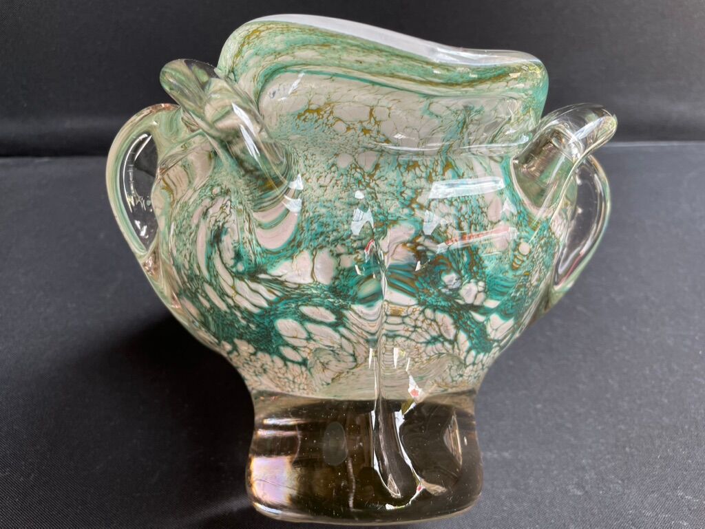 Multilayer glass bag cup with metal oxide inclusions - XXth