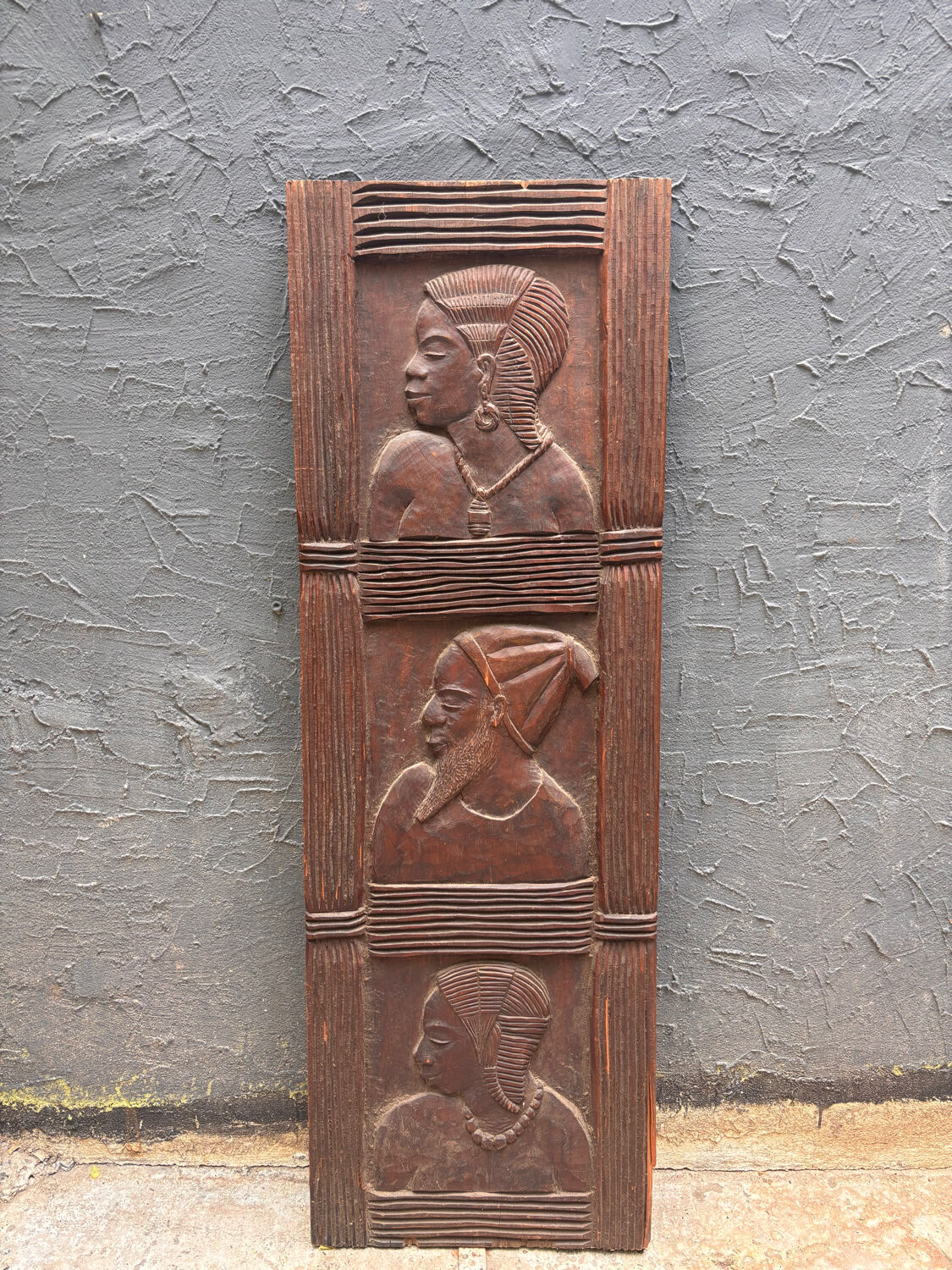 Pair of carved African wall panels in wood – vintage tribal art