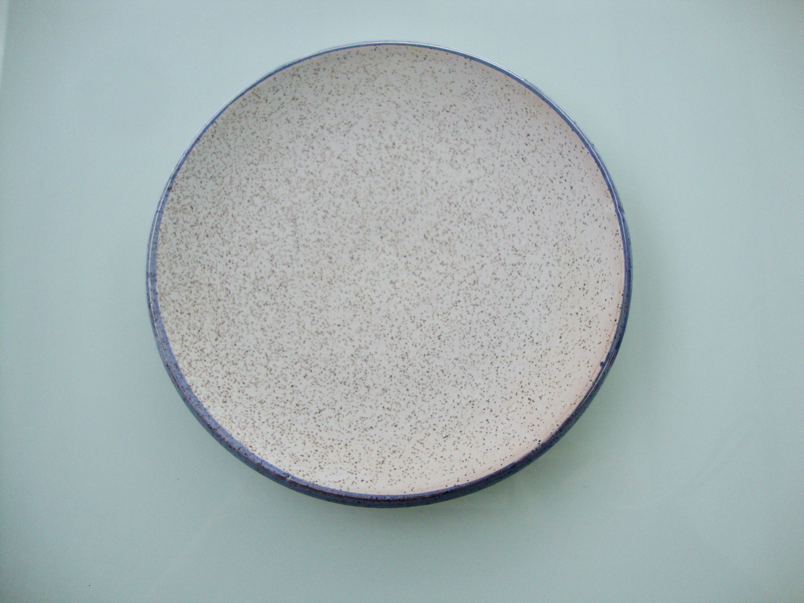 Set of 6 Vallauris dessert plates