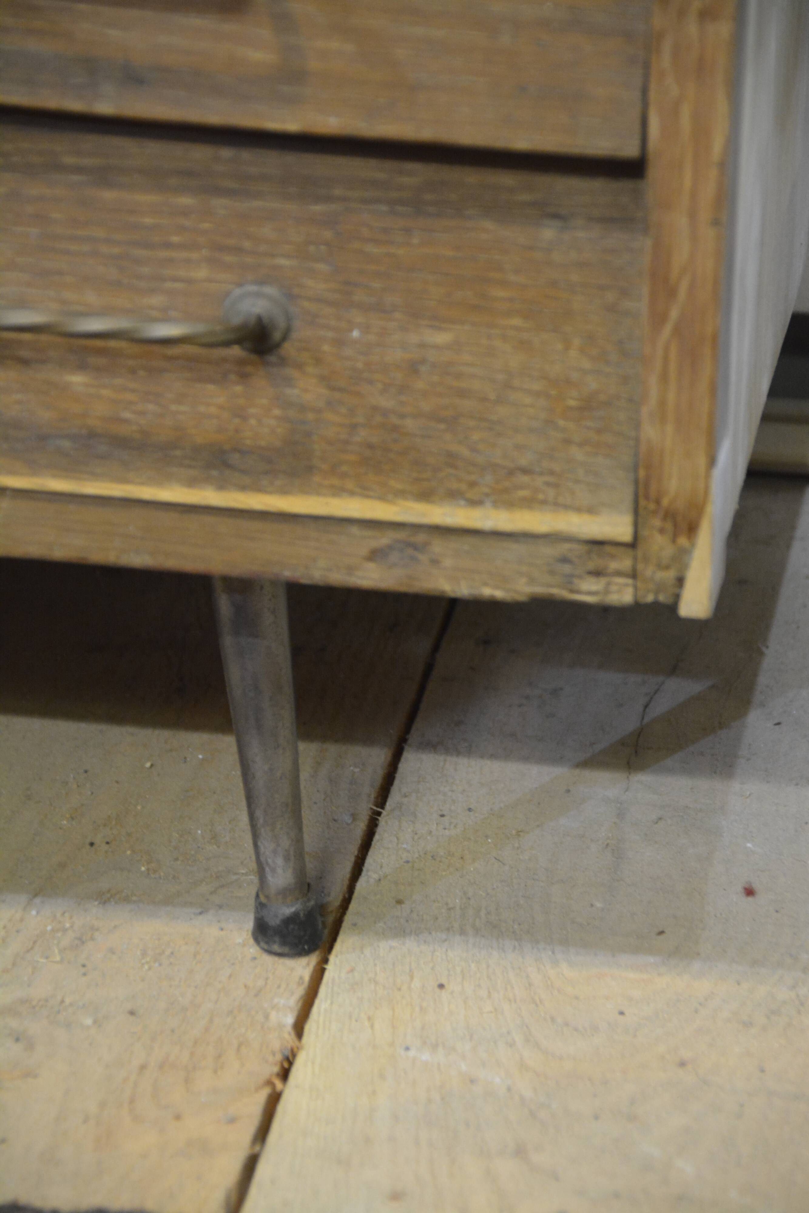 Meuble de métier à tiroirs