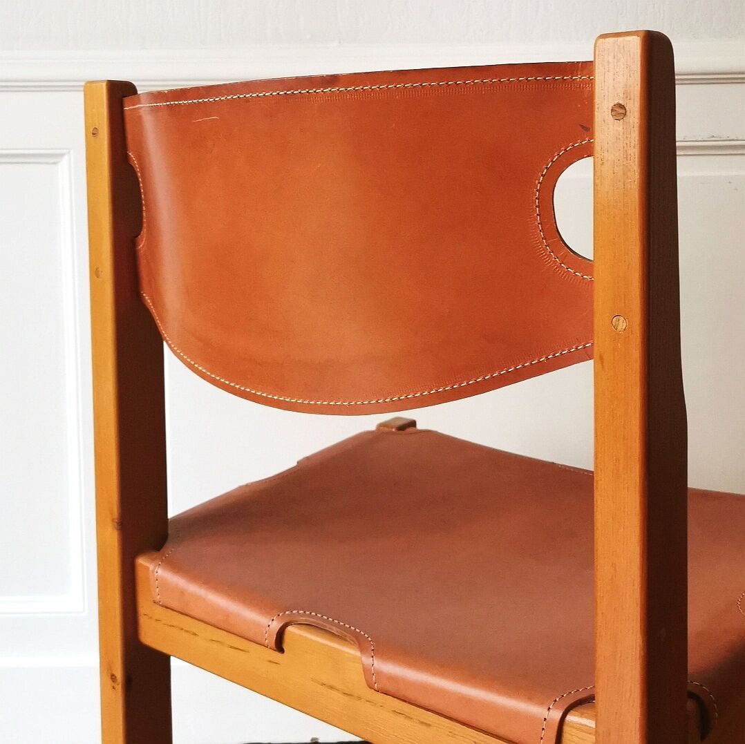 Paire de chaises orme et cuir Maison Regain