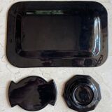 Set of three trays of various shapes in gold lacquer and Burmese eggshell