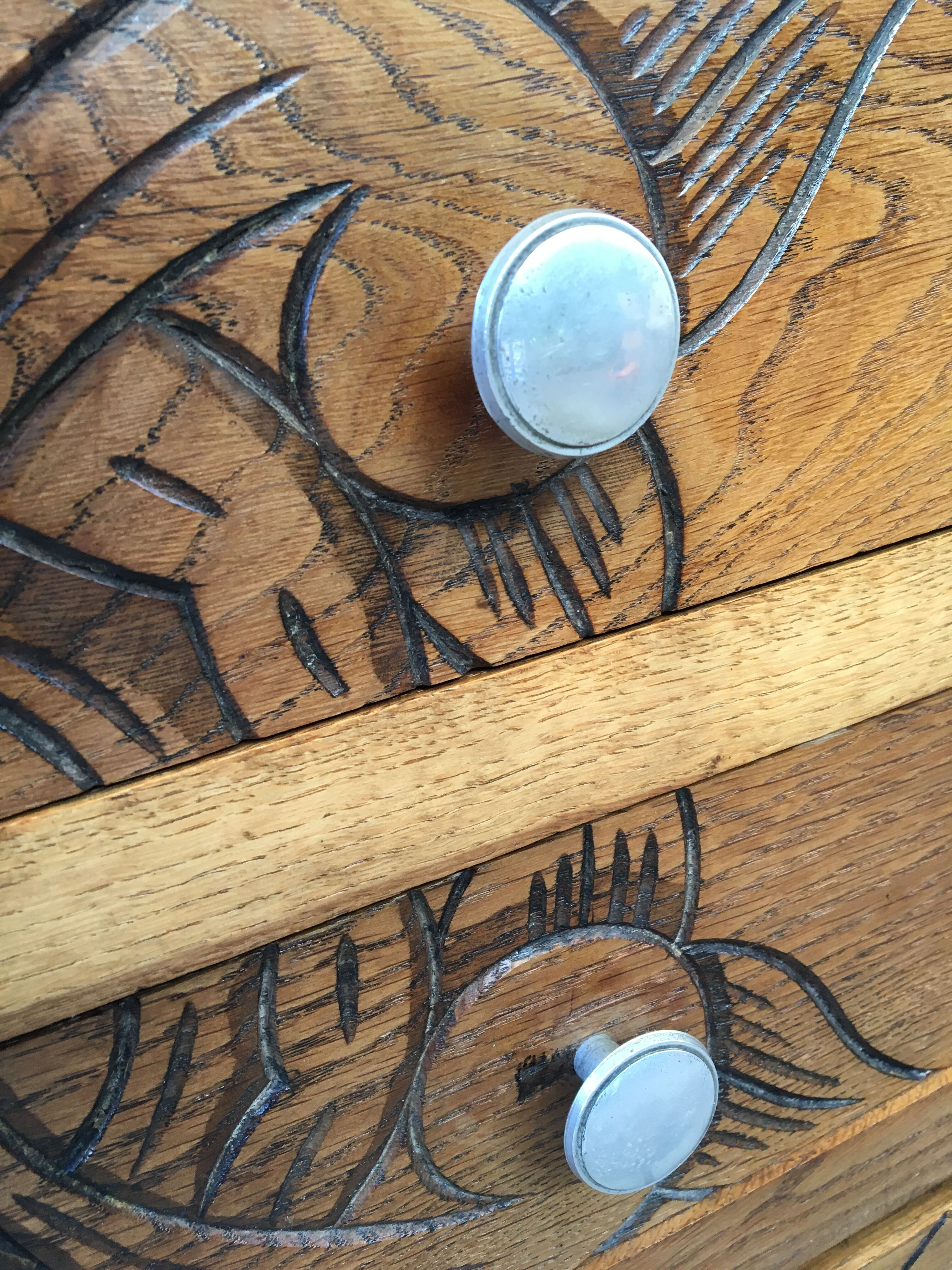 Art deco chest of drawers