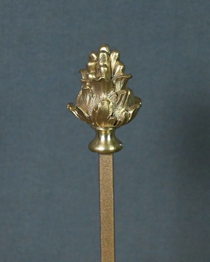 Chandelier with a gilded bronze shade, Louis XV style – Mid 19th century