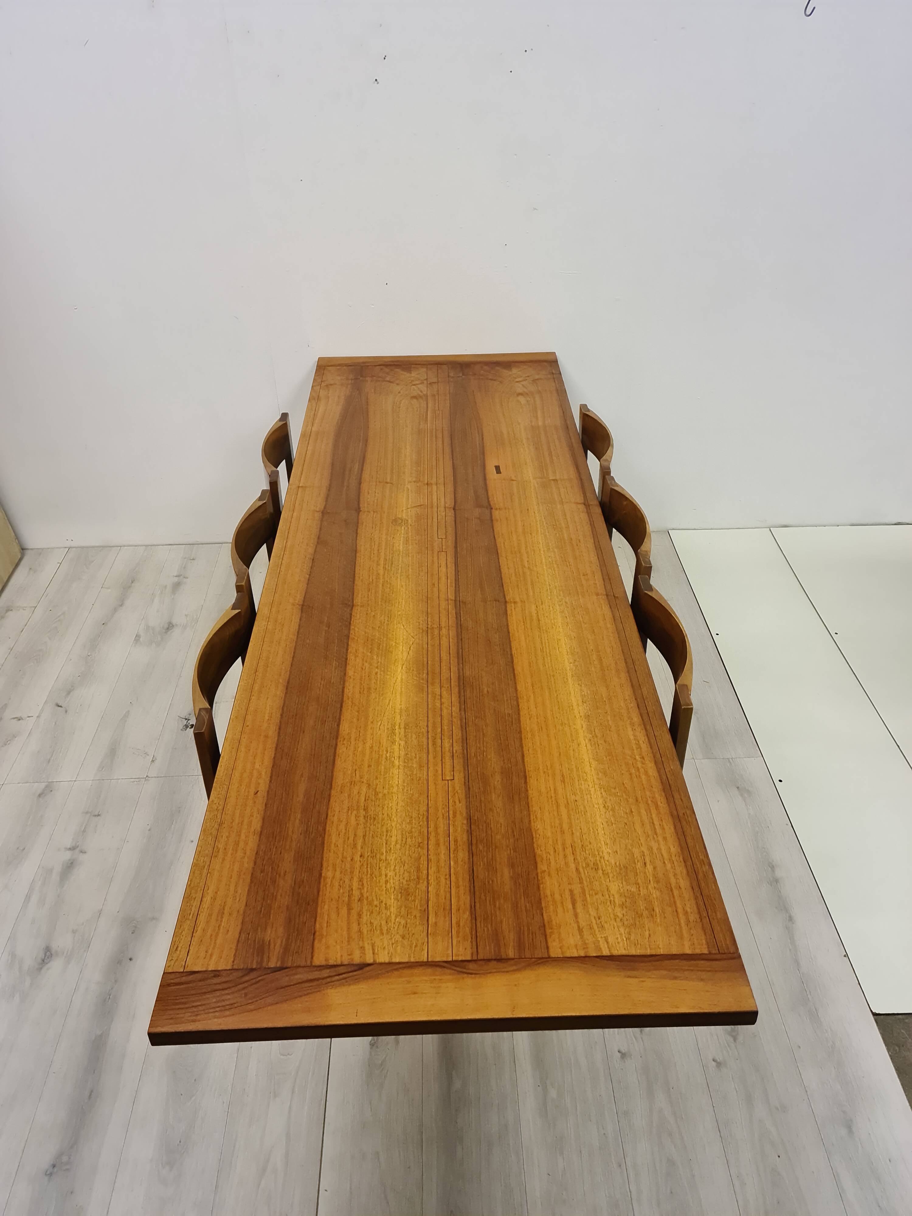 Table et chaises en noyer par Antonio Virgilio pour Bernini Italie années 1970