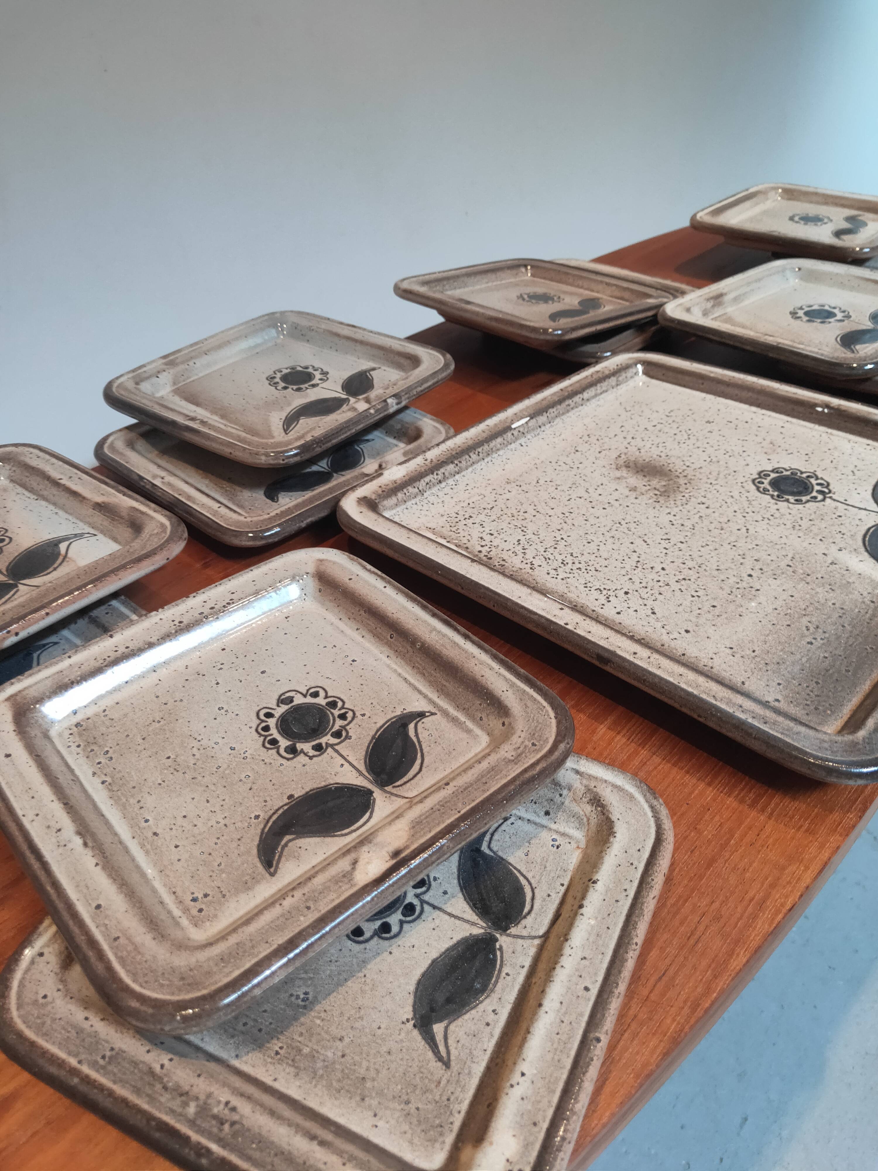 Vintage ceramic service Les Grottes Dieulefit
