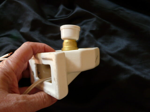 Porcelain and opaline art deco wall lamp