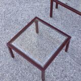 Tables gigognes en métal laqué bordeaux et laiton, France 1950s
