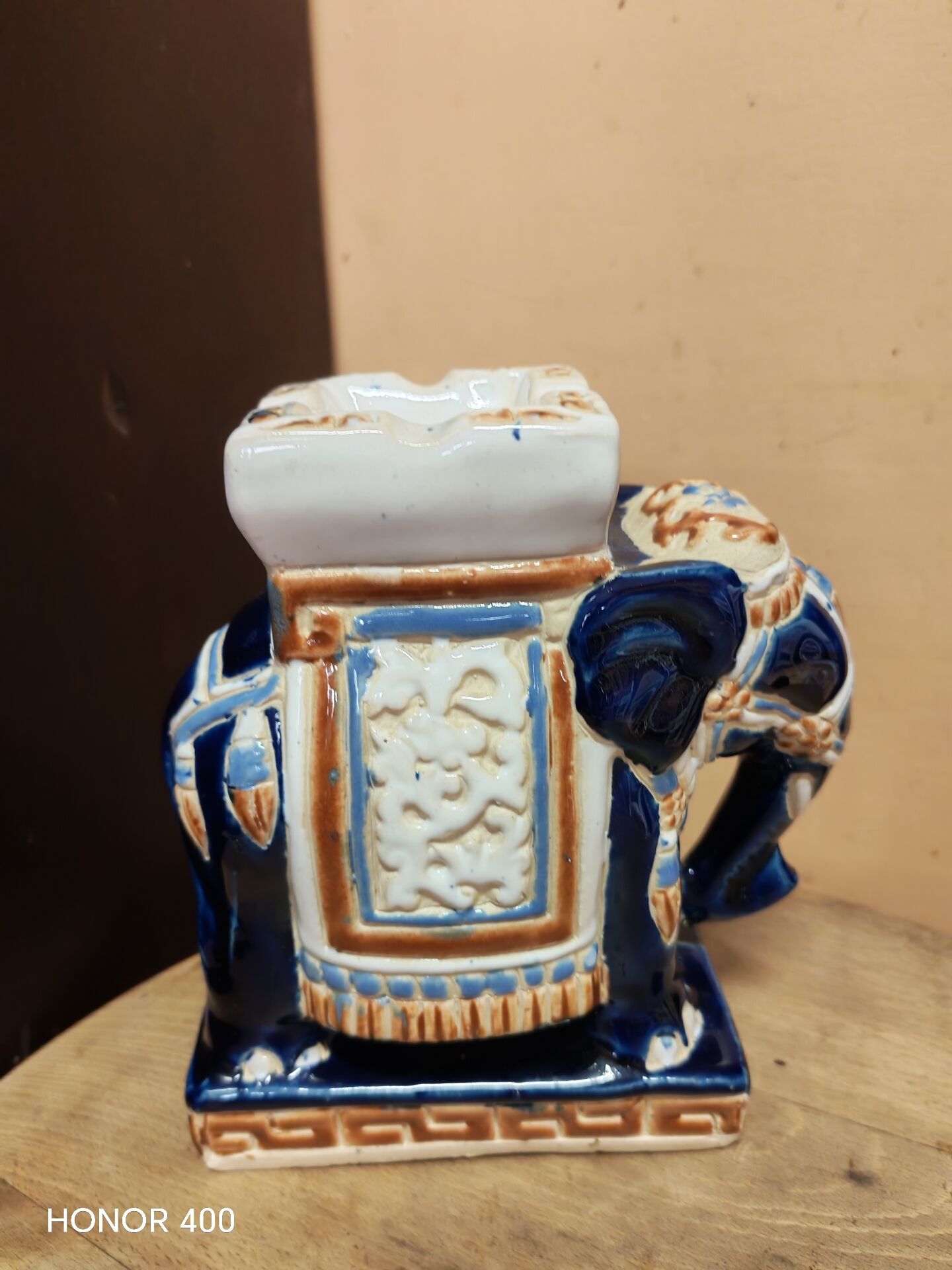Ceramic enamelled elephant ashtray and pocket tray