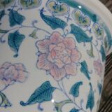 Hand-painted pot-decorated cache