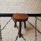 Tabouret tripode en bois