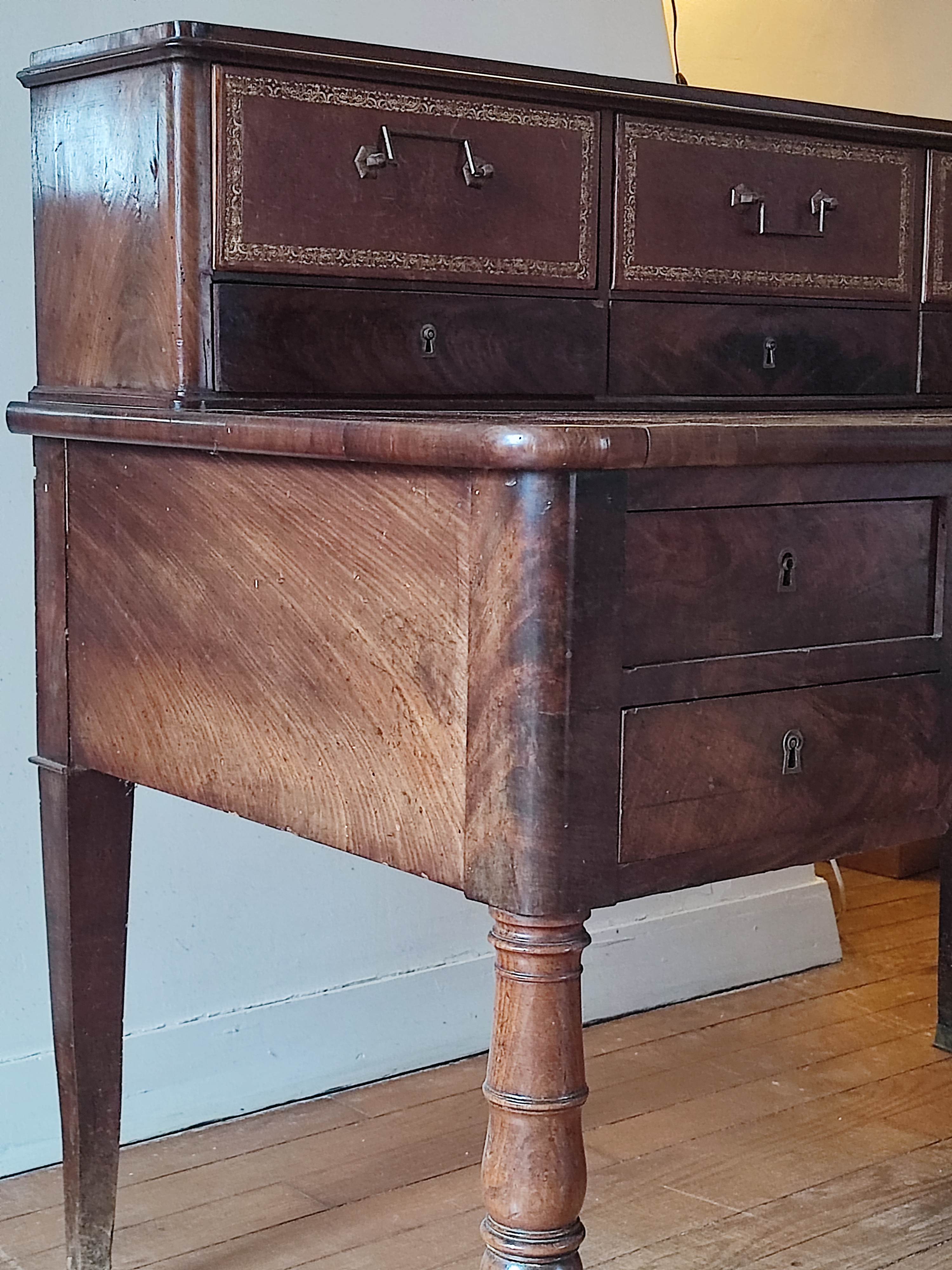 Bureau Louis Philippe à gradins