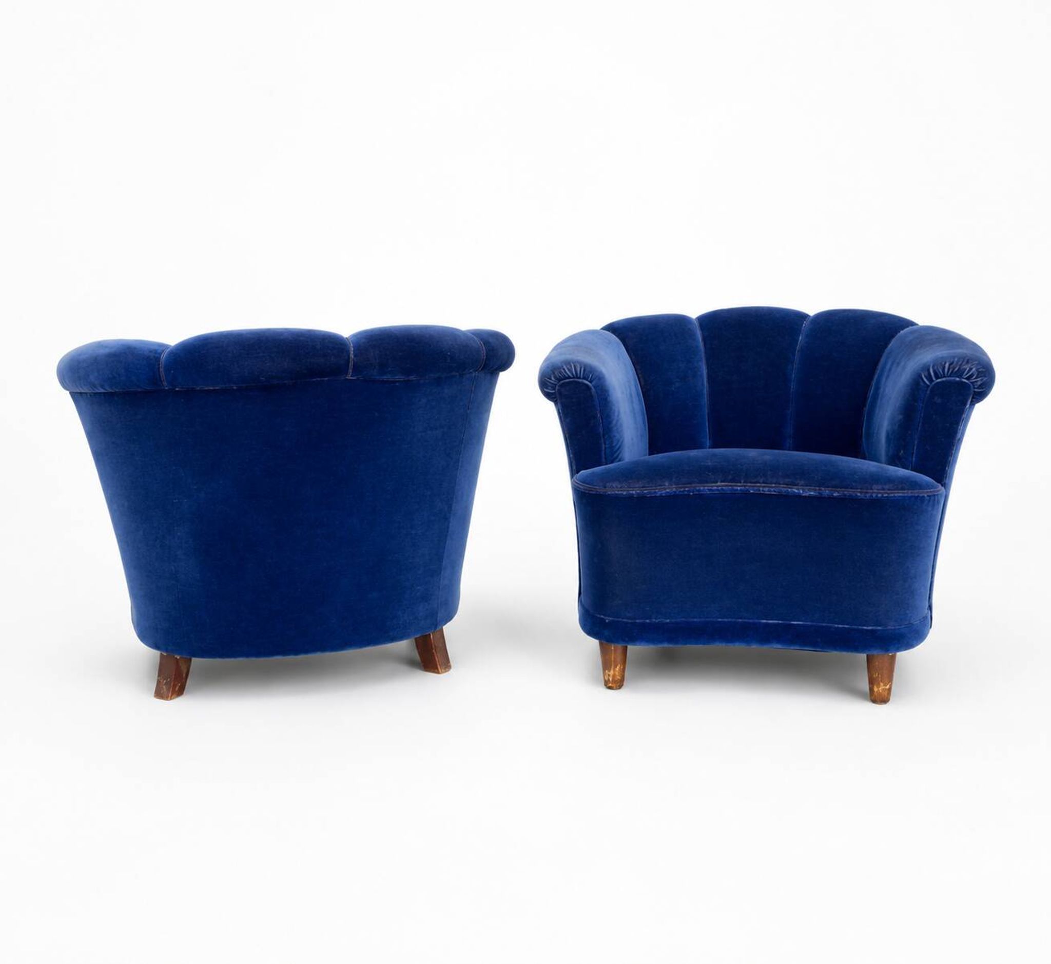 Swedish modern lounge chairs, clam shaped, 1940s Scandinavian design