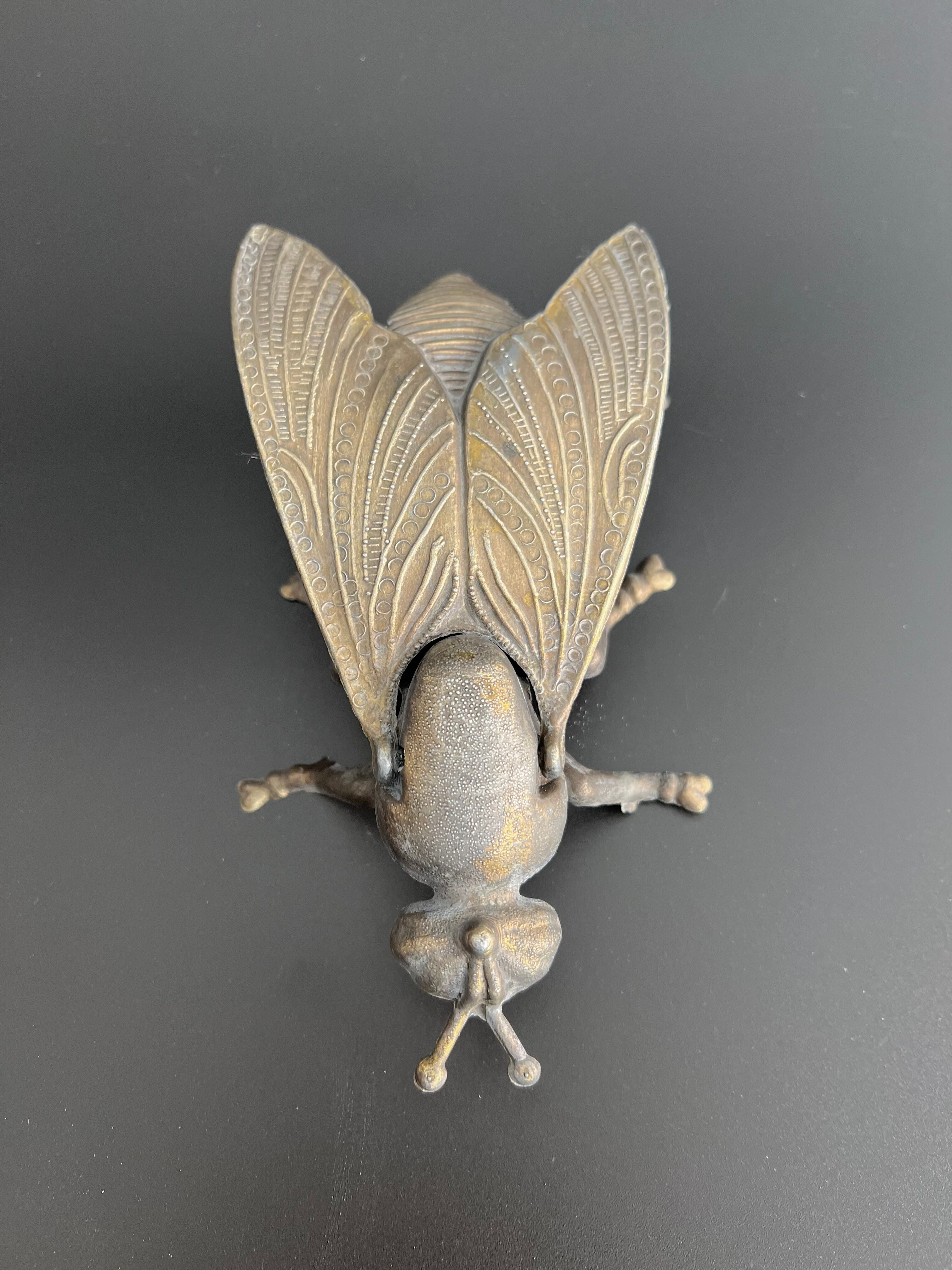 Brass fly ashtray