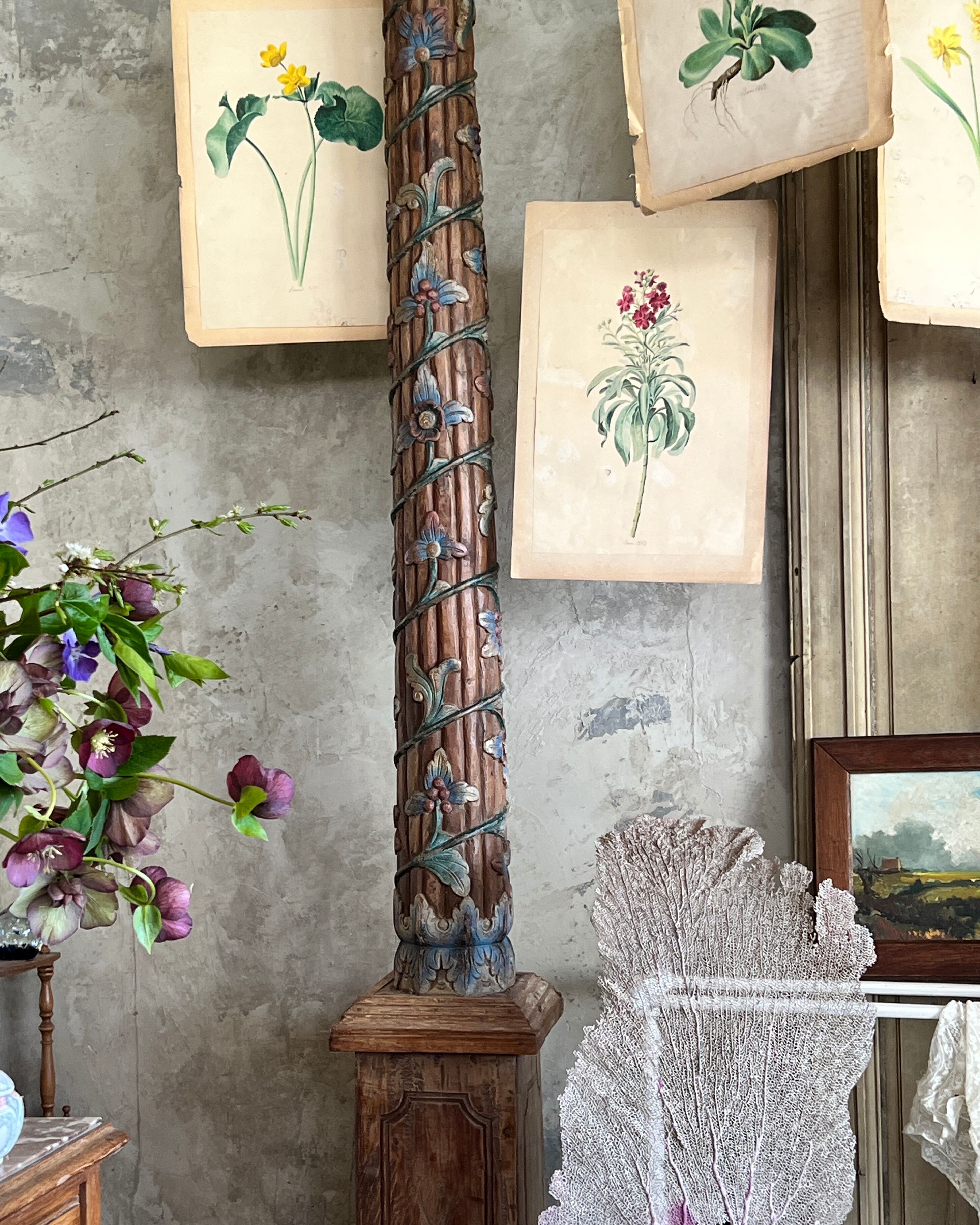 Pair of decorative columns