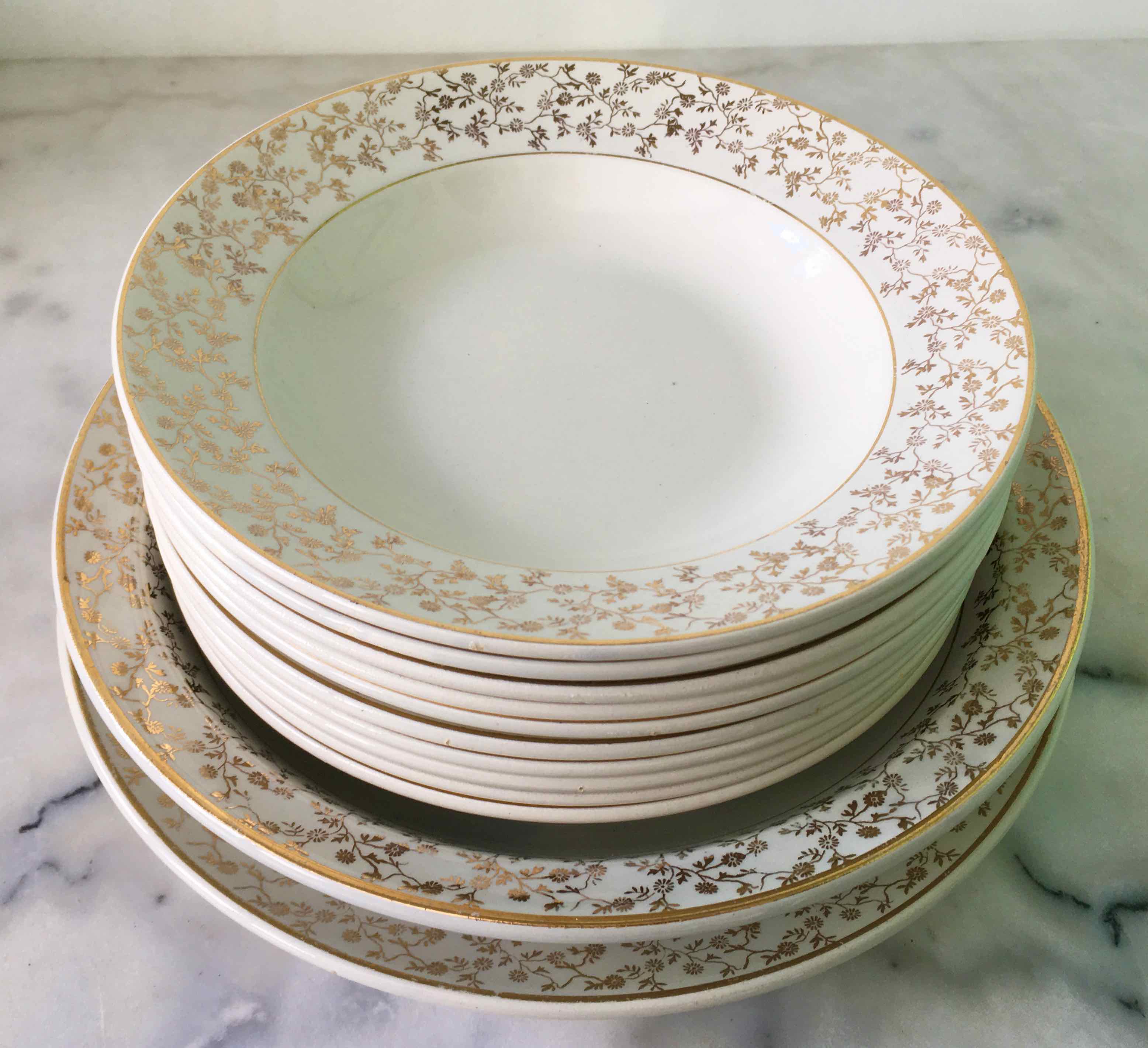 Porcelain plate service x 10 people