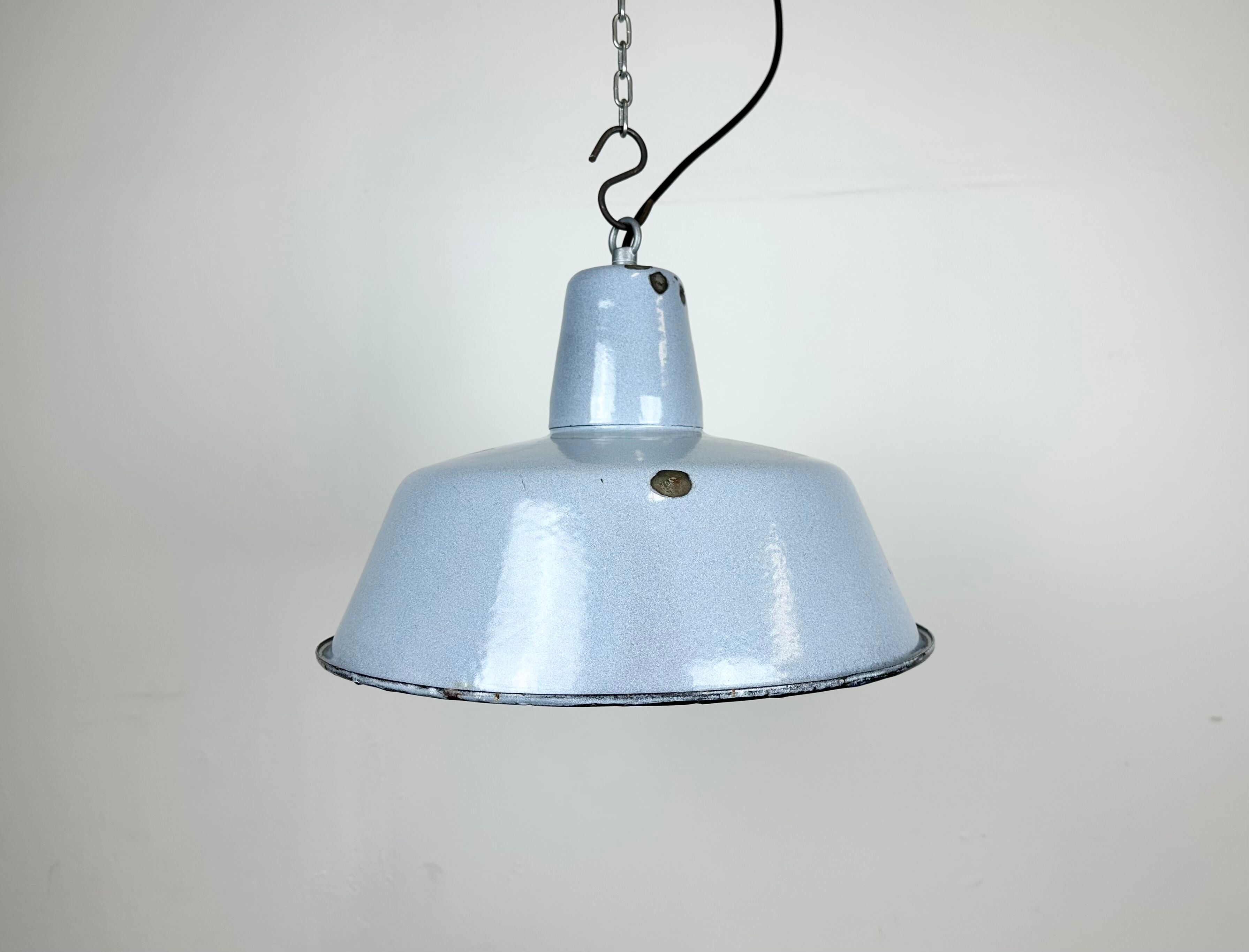 Industrial grey enamel factory pendant lamp, 1960s