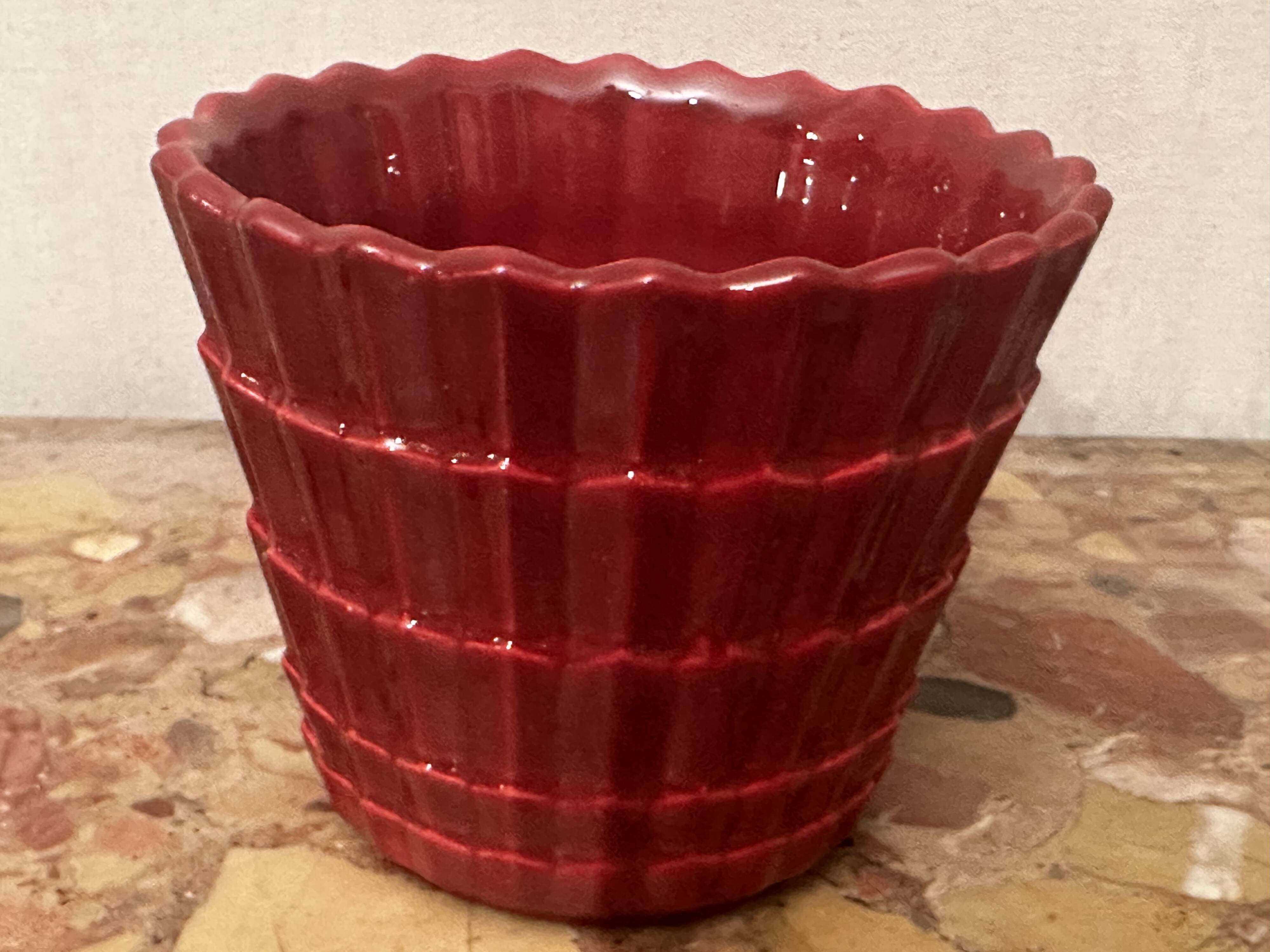 1950s Pleated Ceramic Cache Pot Bordeaux St-Clement H11/D14