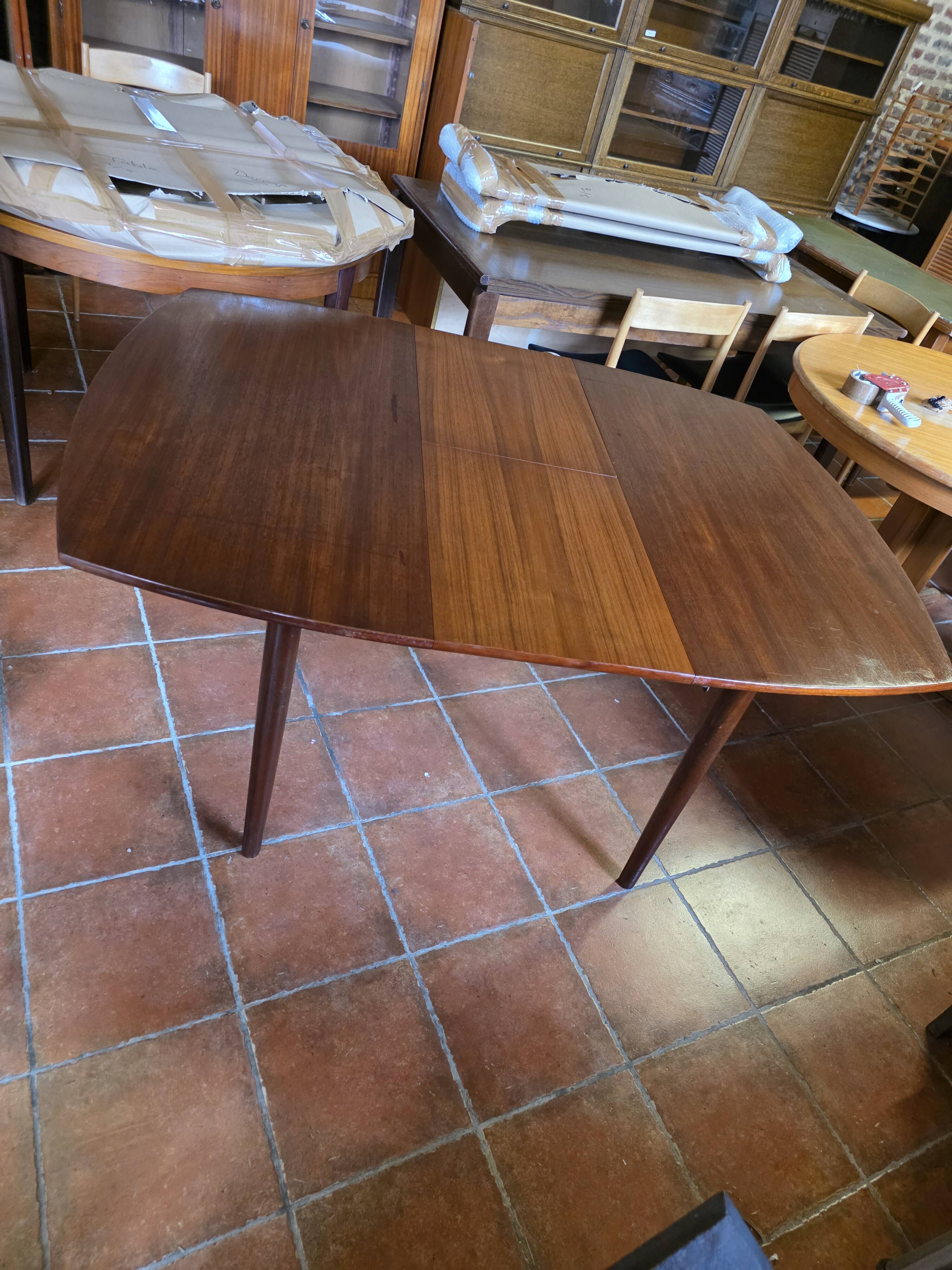 Scandinavian extendable teak table from the 1960s (butterfly extension)