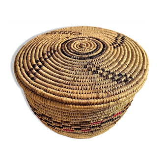 Antique basket with ethnic lid with black/brown and red décor