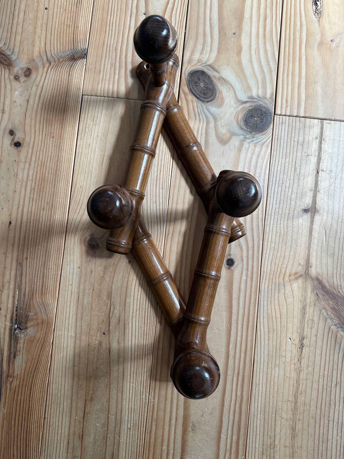 Porte manteau accordéon imitation bambou