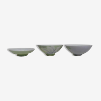3 bowls of fine porcelain from Japan