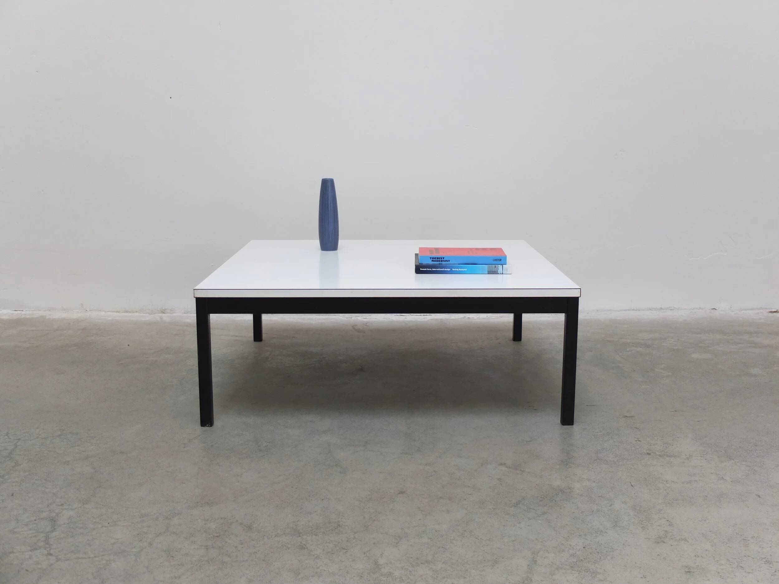 Table basse ou table d'appoint par Martin Visser pour 't Spectrum, 1961