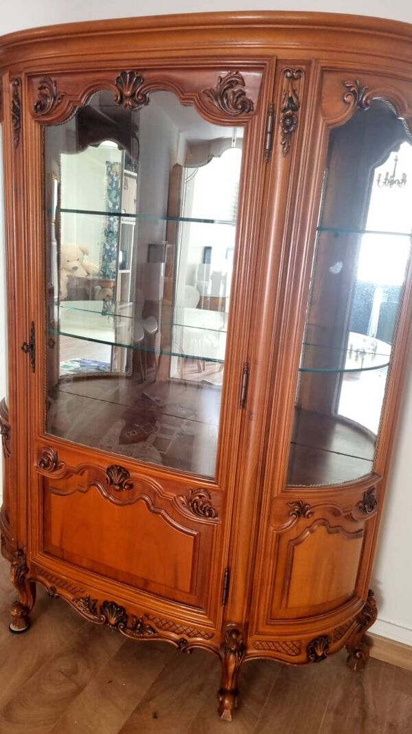 Vitrine argentier bizoté