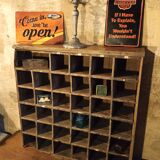 Workshop furniture with compartments