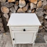 Meuble de rangement ancien rénové