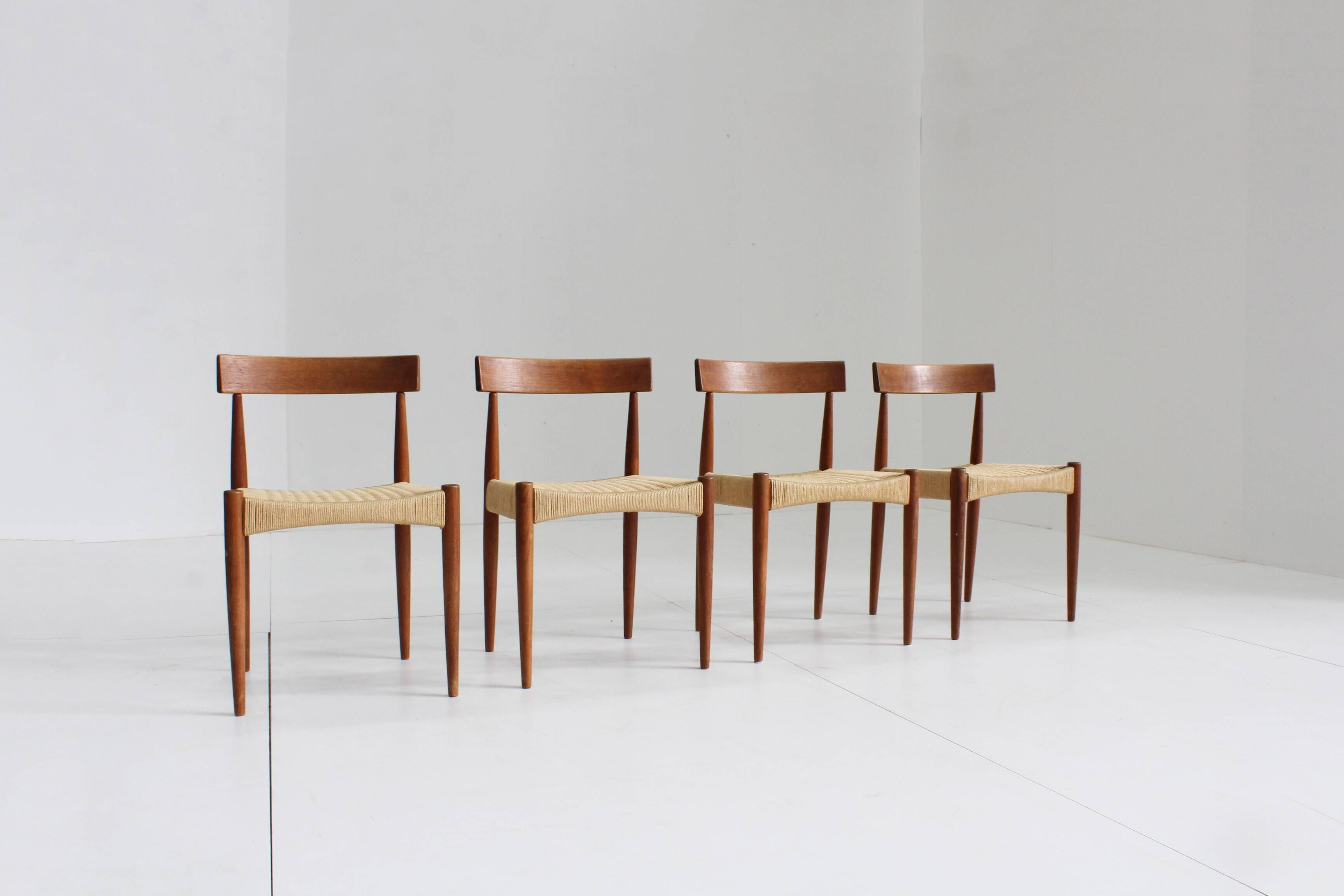 Set of 4 Paper Cord Danish Dining Chairs by Arne Hovmand-Olsen for Mogens Kold