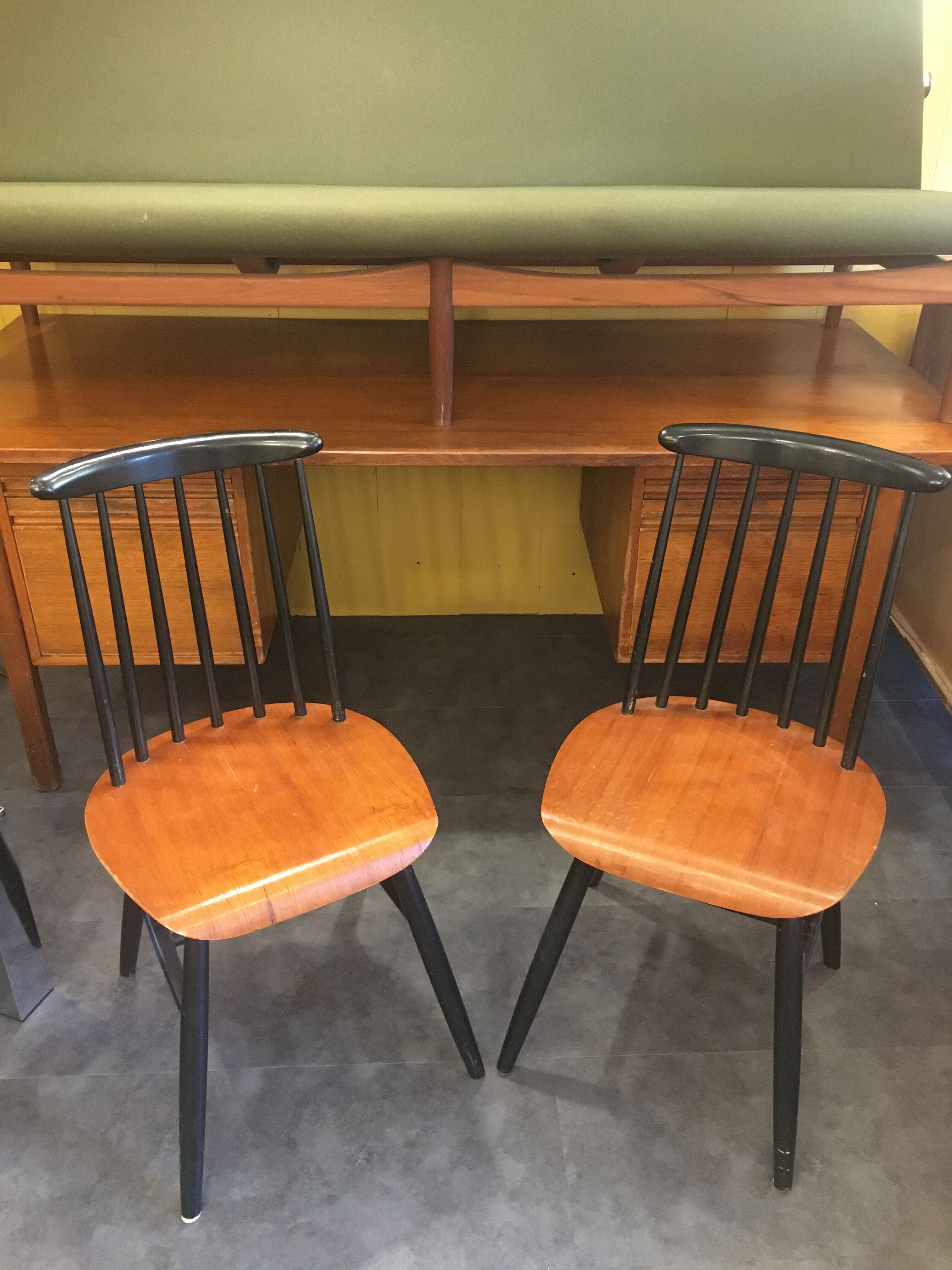 Paire de chaises Fanett d'Ilmari tapiovaara circa 1950