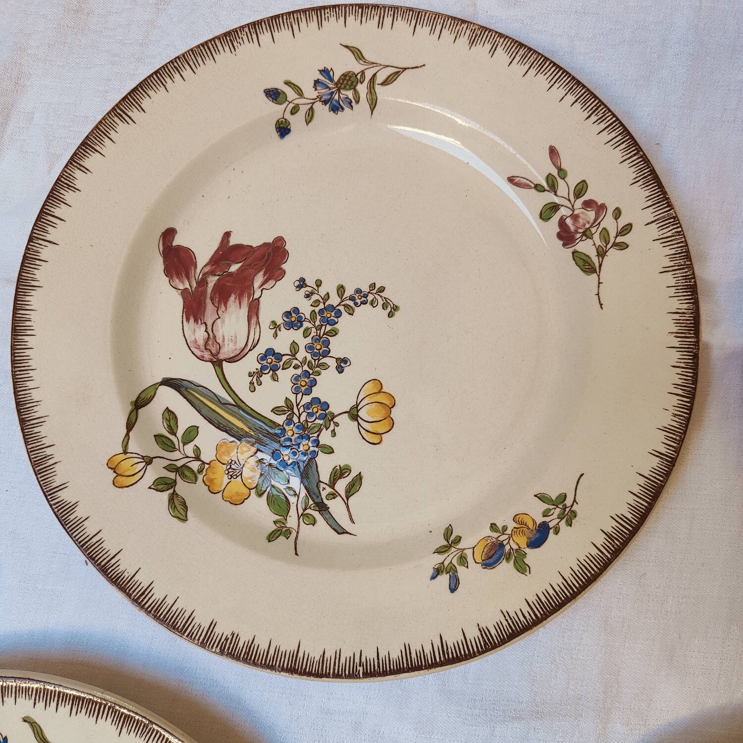 Flat plates late 19th century Joseph Hannong