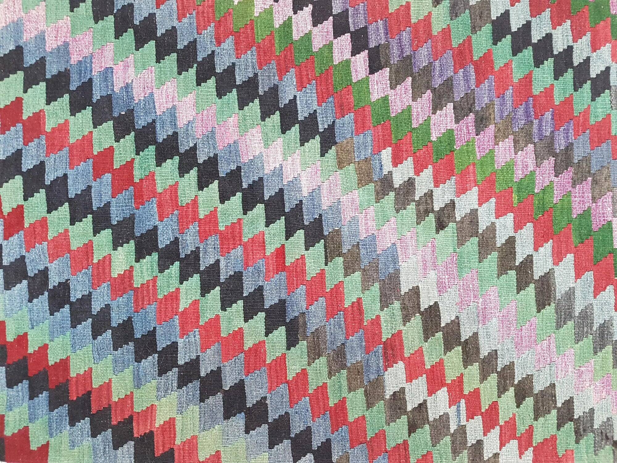 Vintage Turkish kilim, handwoven, 86x108 cm.