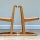 Table à manger circulaire en orme des années 50 et 4 chaises en rotin, ensemble original des années 1960.