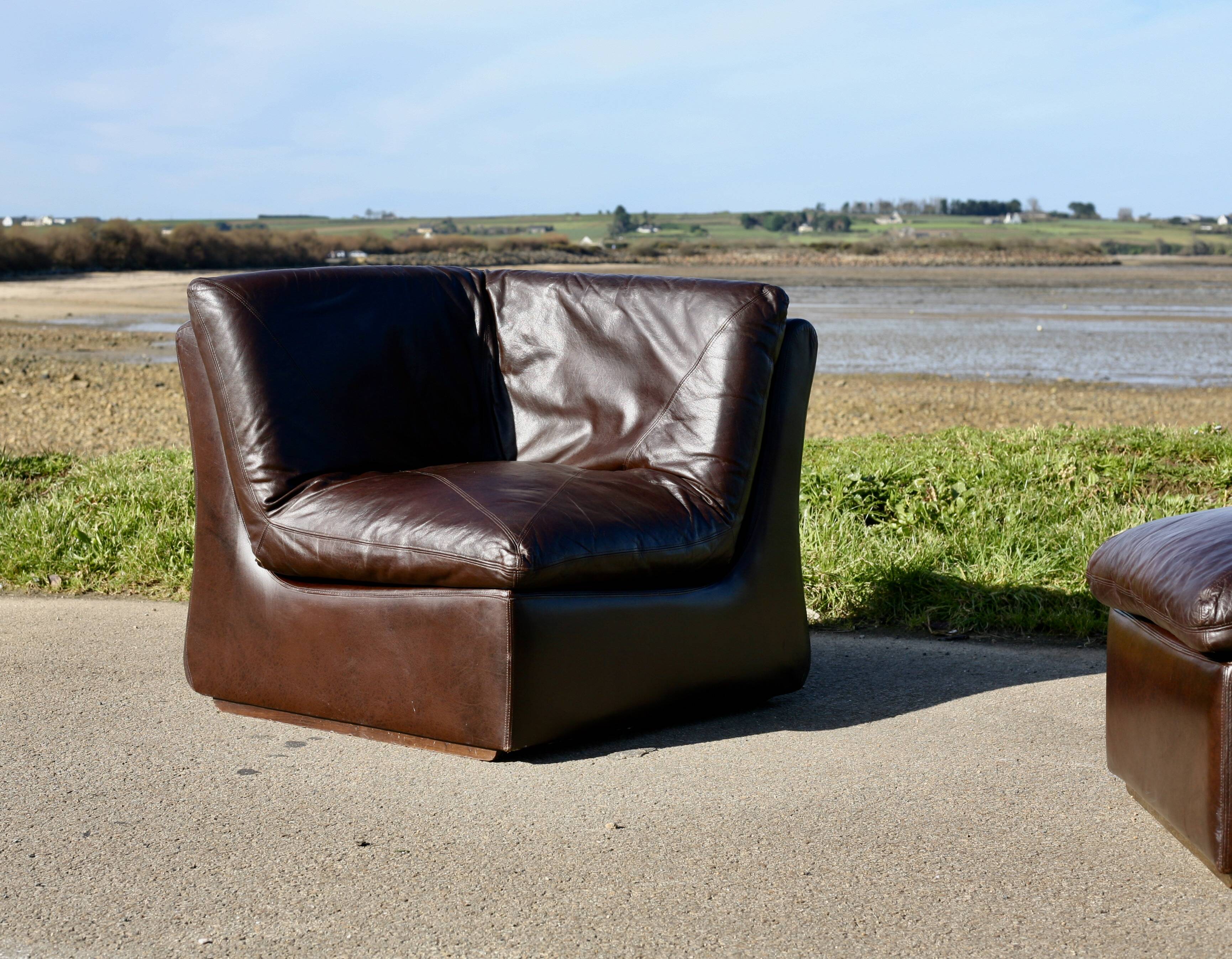 Modular sofa made up of 3 leather armchairs. Circa 1970