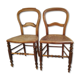 Paire de chaises anciennes bois